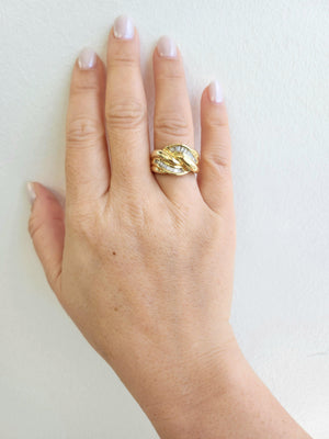 1970s Vintage 0.50 CTW Baguette Diamond Knot Swirl Cocktail Ring 14K Yellow Gold