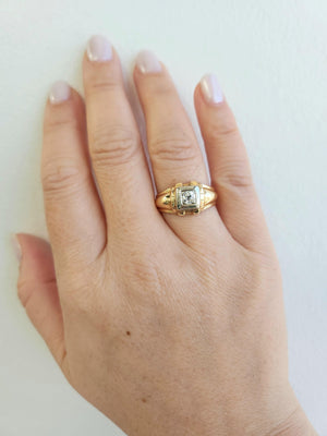 1940s Retro 0.25 Carat Old Mine Cut Diamond Solitaire Band 14K Two Tone Gold
