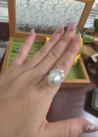 Vintage 1980s 15.5mm South Sea Pearl 1.16ct Marquise Diamond Ring Platinum
