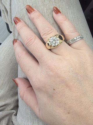 18K Gold 2.70 Carat Diamond GIA U-V VS1 Sunburst Solitaire Engagement Ring
