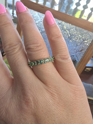 18K Yellow Gold 2.27 Carats Paraiba Tourmaline Oval Ring Band