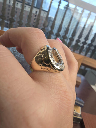 Vintage 14K 2 Tone Gold 0.40 Carats Diamond Horseshoe Nugget Ring