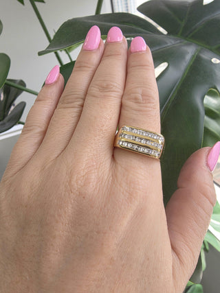 Vintage 18K Gold Signet Style 1.90 Carats French Cut Diamond Channel Set Ring
