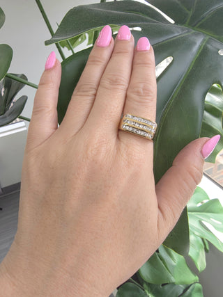 Vintage 18K Gold Signet Style 1.90 Carats French Cut Diamond Channel Set Ring
