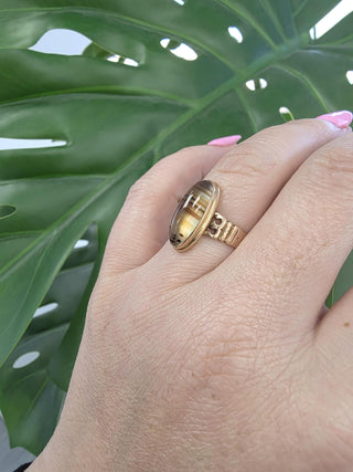 Antique Victorian 14K Gold Elongated Banded Agate Cabochon Bezel Gemstone Ring