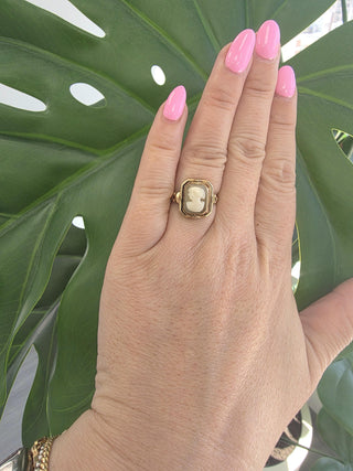 Vintage Retro 1942 10K Gold Reversable Onyx and Cameo Flip Ring