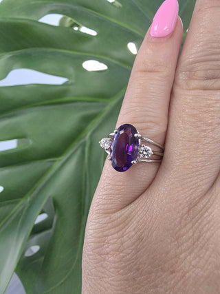 Vintage 14K White Gold Elongated Oval Amethyst and Diamond 3 Stone Ring
