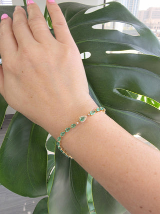 14K Gold 7 Carats Green Emerald and Diamond Tennis Bracelet