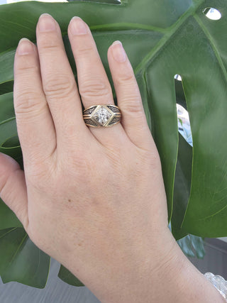 Vintage 14K Gold Belcher Style Euro Shank Diamond Ring
