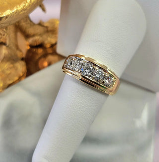Vintage 1 Carat 5-Stone Diamond Ring Band | 14K Gold | Size 7.75
