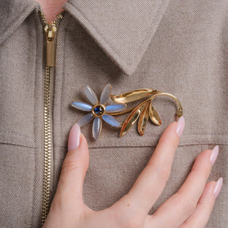 Vintage 14k Gold 25 Carats Moonstone Cabochon and Sapphire Floral Brooch