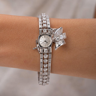 Vintage 1950's Jaeger Le Coultre 19 Carats Diamond Hidden Watch Luxury Bracelet