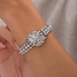 Vintage 1950's Jaeger Le Coultre 19 Carats Diamond Hidden Watch Luxury Bracelet