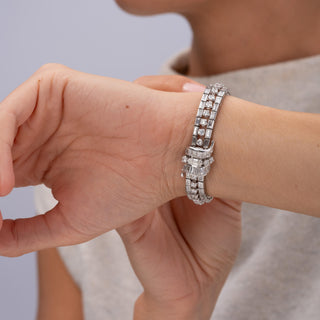 Vintage 1950's Jaeger Le Coultre 19 Carats Diamond Hidden Watch Luxury Bracelet