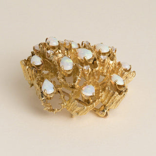 Vintage 1960s 17K Gold 2.40 Carats Opal and Diamond Openwork Pendant Brooch
