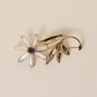 Vintage 14k Gold 25 Carats Moonstone Cabochon and Sapphire Floral Brooch