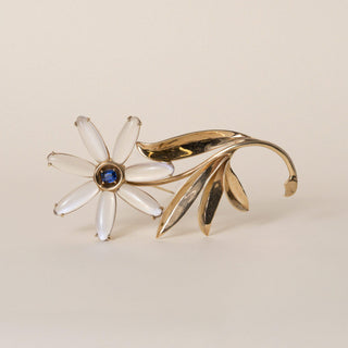Vintage 14k Gold 25 Carats Moonstone Cabochon and Sapphire Floral Brooch