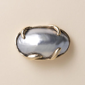 Vintage 1960s Mid Century Artisan 13K Gold Mabé Pearl Freeform Prong Brooch Pin