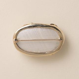 Vintage 1960s Mid Century Artisan 13K Gold Mabé Pearl Freeform Prong Brooch Pin