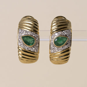 Vintage 18K Gold 0.75 Carat Emerald and Diamond Ribbed Huggie Hoop Earring