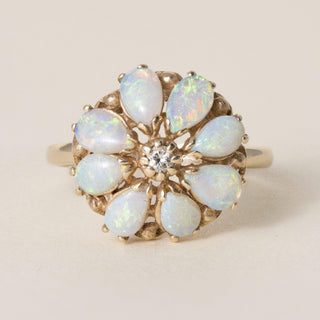 Vintage 14K Yellow Gold Opal and Diamond Floral Daisy Ring