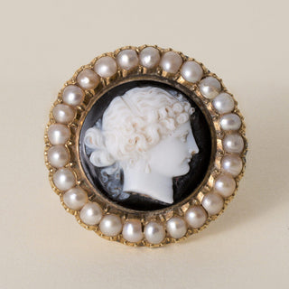 Vintage 1960s Onyx and Pearl Cameo Cocktail Ring