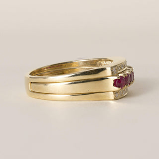 Vintage 1980s 0.60 Carats Ruby and Diamond Interlocking 18K Gold Ring Band Set