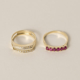 Vintage 1980s 0.60 Carats Ruby and Diamond Interlocking 18K Gold Ring Band Set