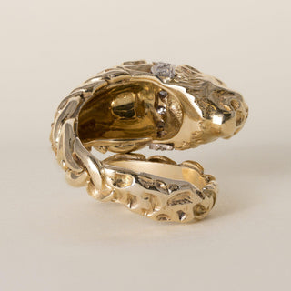 Vintage 1970s 18K Yellow Gold 0.14 Carat Diamond Lion Wrap Ring