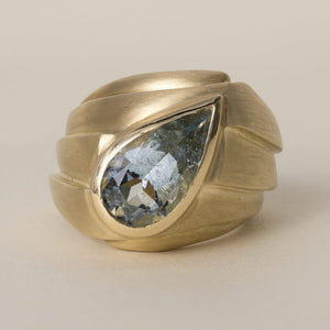 Vintage 18K Matte Gold 2.83 Carat Aquamarine Pear Shape Bezel Dome Ring