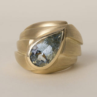 Vintage 18K Matte Gold 2.83 Carat Aquamarine Pear Shape Bezel Dome Ring