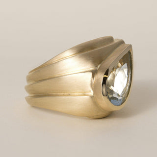 Vintage 18K Matte Gold 2.83 Carat Aquamarine Pear Shape Bezel Dome Ring