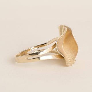 Vintage 1970s Italian Floral Cocktail Ring 14K Yellow Gold