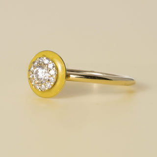 Vintage 18K Yellow Gold Yellow Enamel & Diamond Cluster Ring