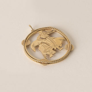 Vintage 18K Gold Hand Carved Matador Bull Fighting Pendant Charm