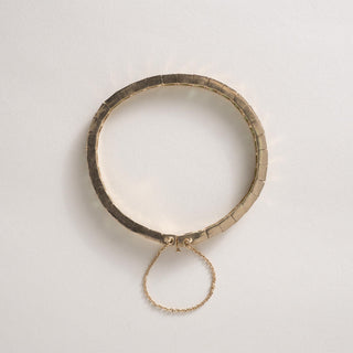 Vintage 14K Yellow Gold Flex 5.54 Carats Emerald Bangle Bracelet