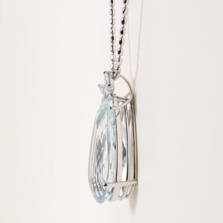 Plat 19.80ct Aquamarine Pear Shape Diamond Necklace