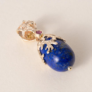 Vintage 14K Gold Italy Lapis Lazuli Egg and Ruby Decorative Pendant Charm