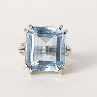 Vintage 18K Gold 12 Carat Emerald Cut Aquamarine Ring