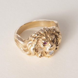 Vintage 14K Gold Roaring Lion Head Diamond Statement Ring
