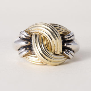 Steven Lagos Caviar collection  Knot Ring in 18K gold and silver