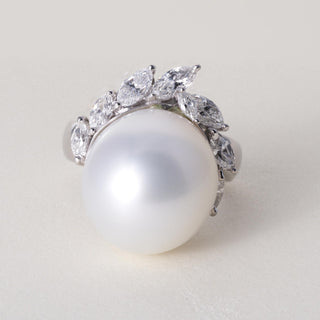Vintage 1980s 15.5mm South Sea Pearl 1.16ct Marquise Diamond Ring Platinum