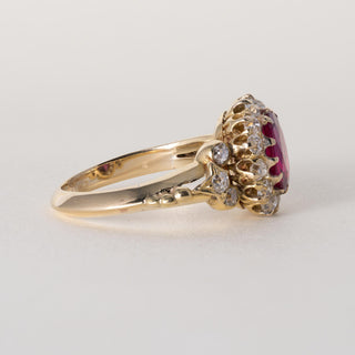 Victorian 17K Gold 1.90 Carat Red Spinel and Old Mine Cut Diamond Ring