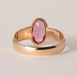 Vintage Finnish 1.80 Carat Pink Oval Gemstone Tourmaline Bezel Rose Gold Ring