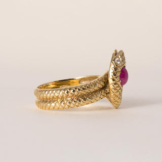 Vintage Italian 18K Gold Burma Ruby Cabochon and Diamond Eyes Serpent Ring
