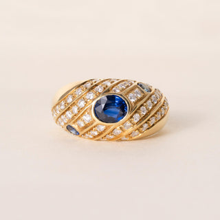 Vintage 18K Gold 0.73 Carats Diamond and 1 Carat Sapphire Dome Swirl Ring