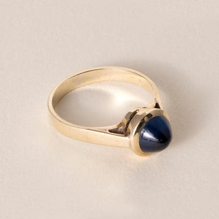 Vintage 14K Gold 1 Carat Blue Sapphire Sugarloaf Bezel Set Ring