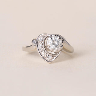 Vintage 14K White Gold 0.50 Carat Diamond Heart Ring