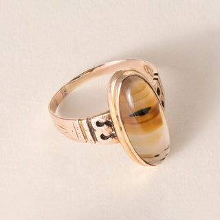 Antique Victorian 14K Gold Elongated Banded Agate Cabochon Bezel Gemstone Ring