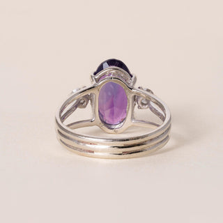 Vintage 14K White Gold Elongated Oval Amethyst and Diamond 3 Stone Ring